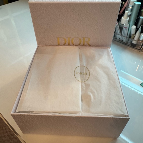 ✨ Auth Dior Box ✨ - Picture 2 of 2
